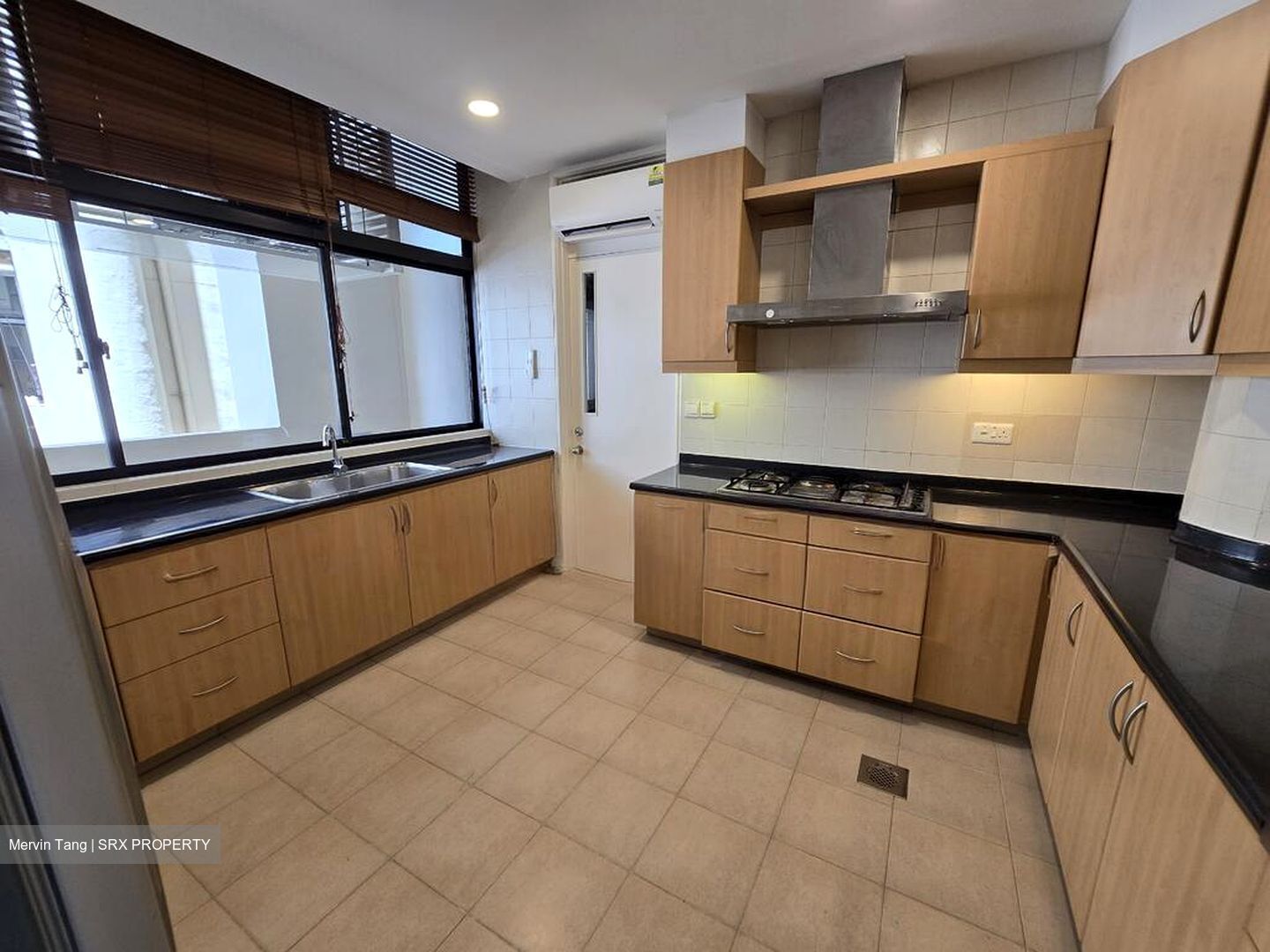 The Colonnade (D10), Condominium #591530051